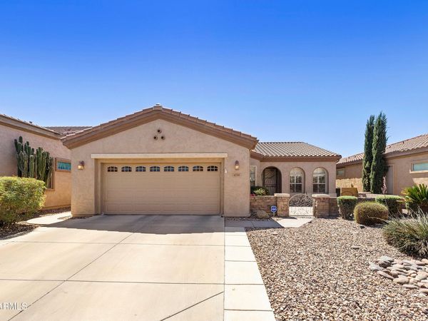 4735 E SOURWOOD Drive, Gilbert, AZ 85298