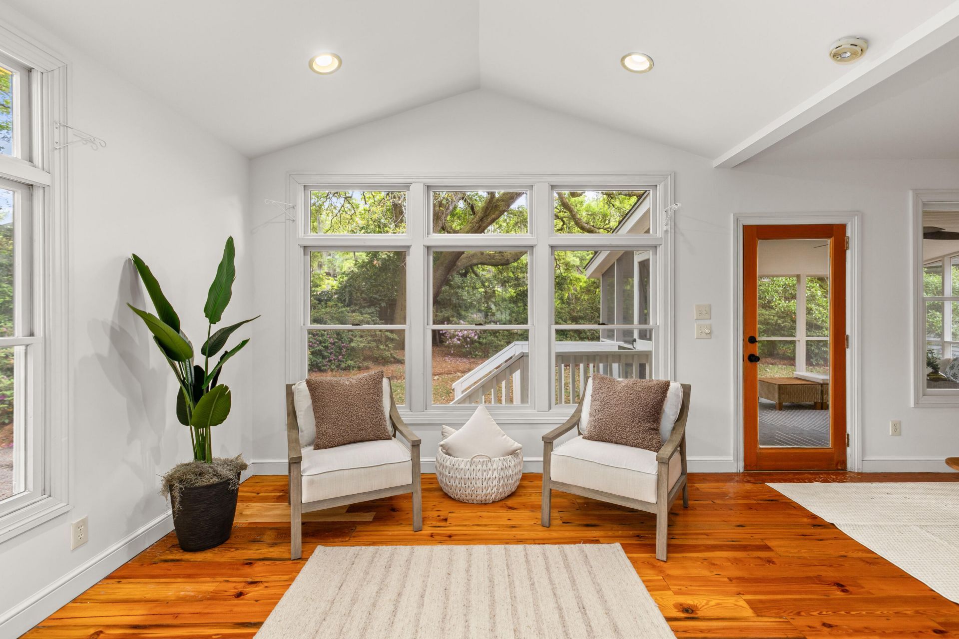 2169 Westrivers Road Photo 18