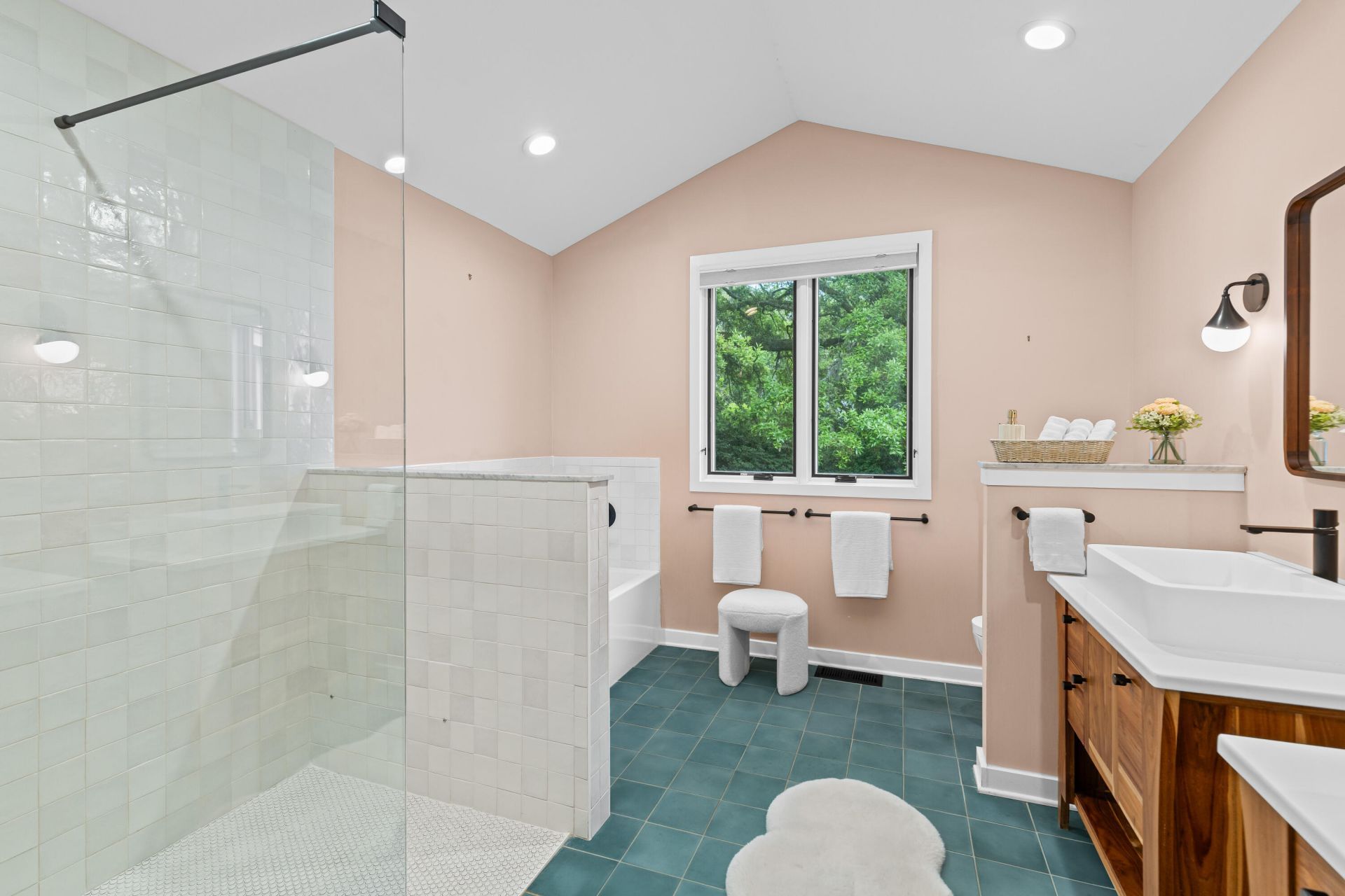 2169 Westrivers Road Photo 22