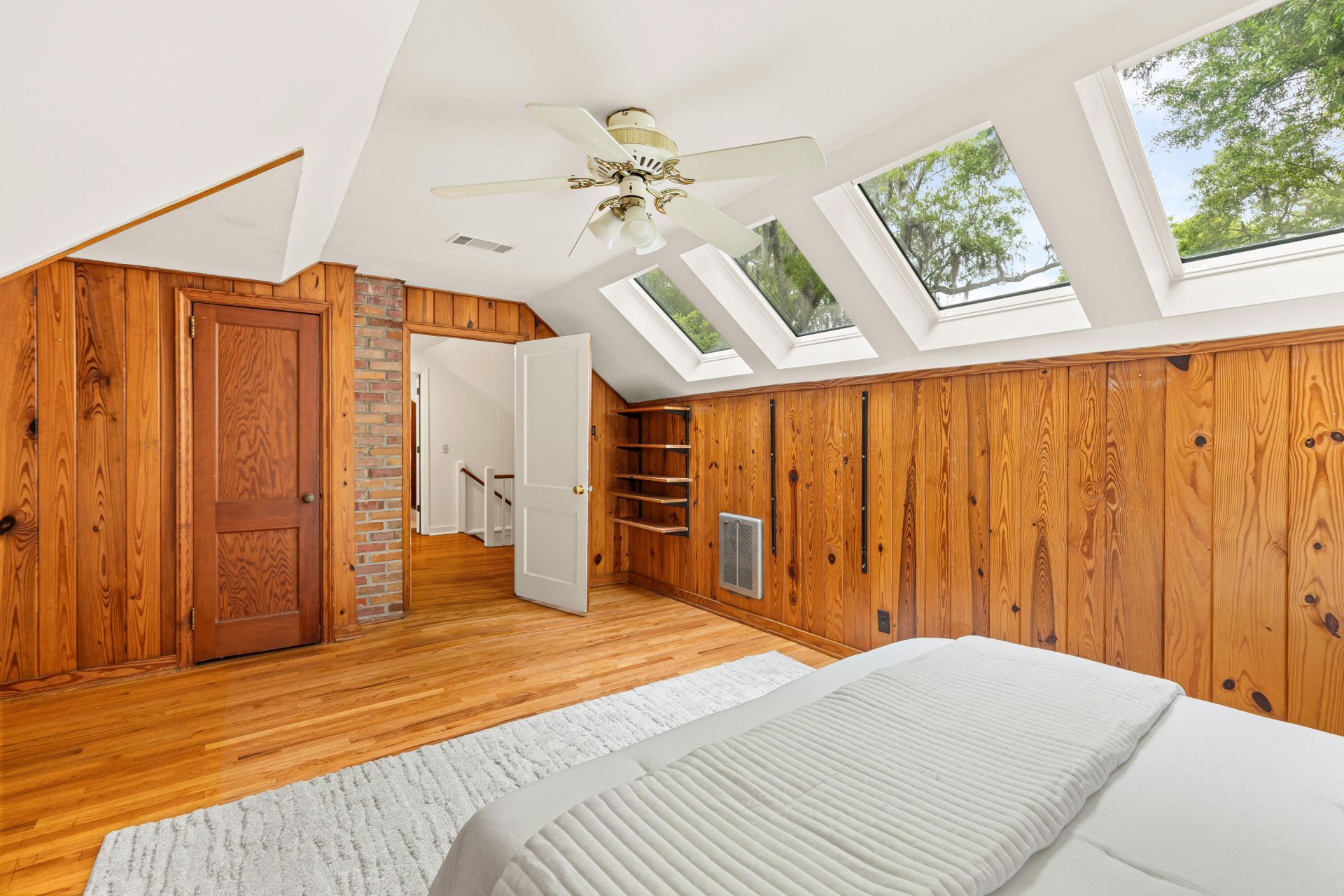 2169 Westrivers Road Photo 35