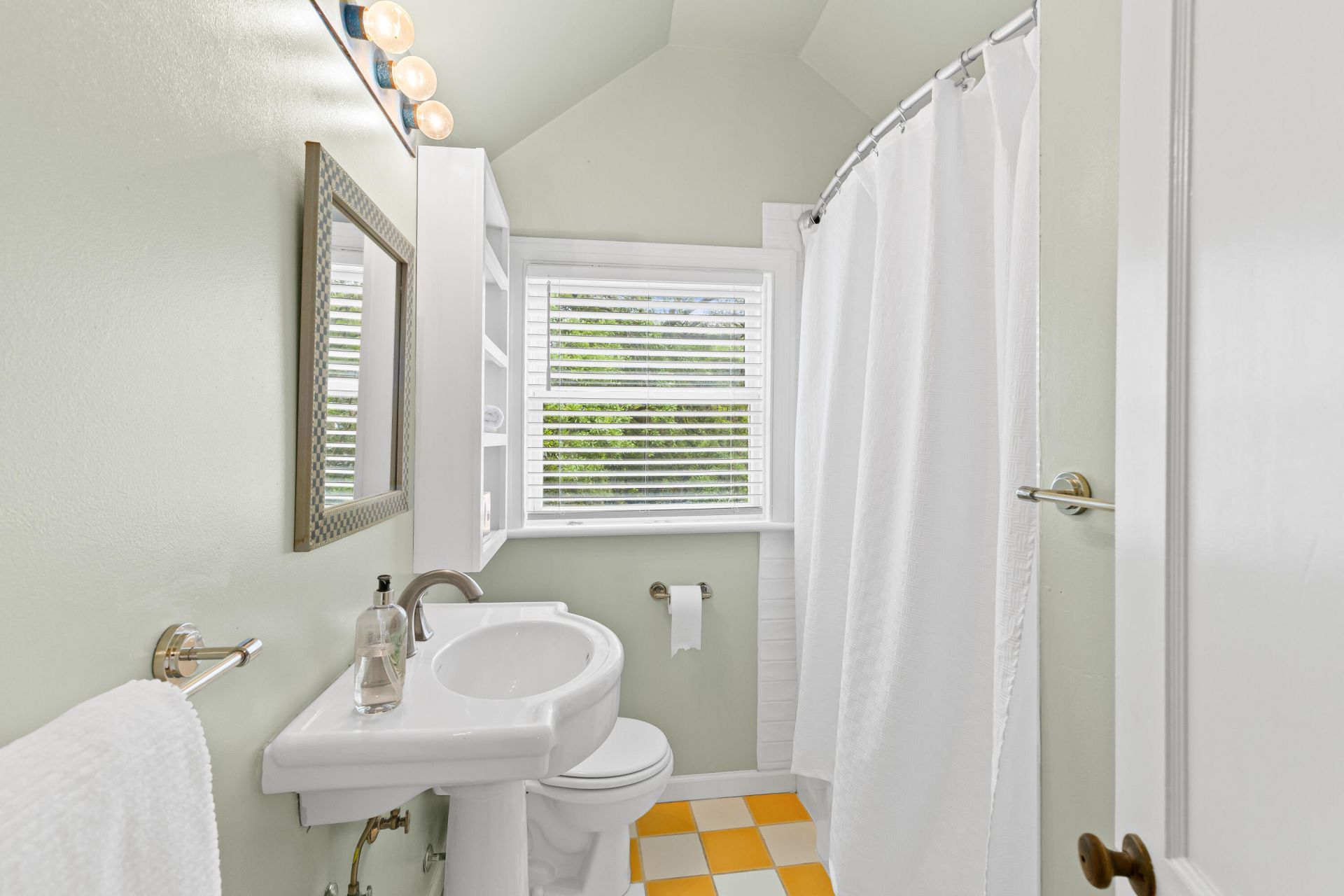 2169 Westrivers Road Photo 37