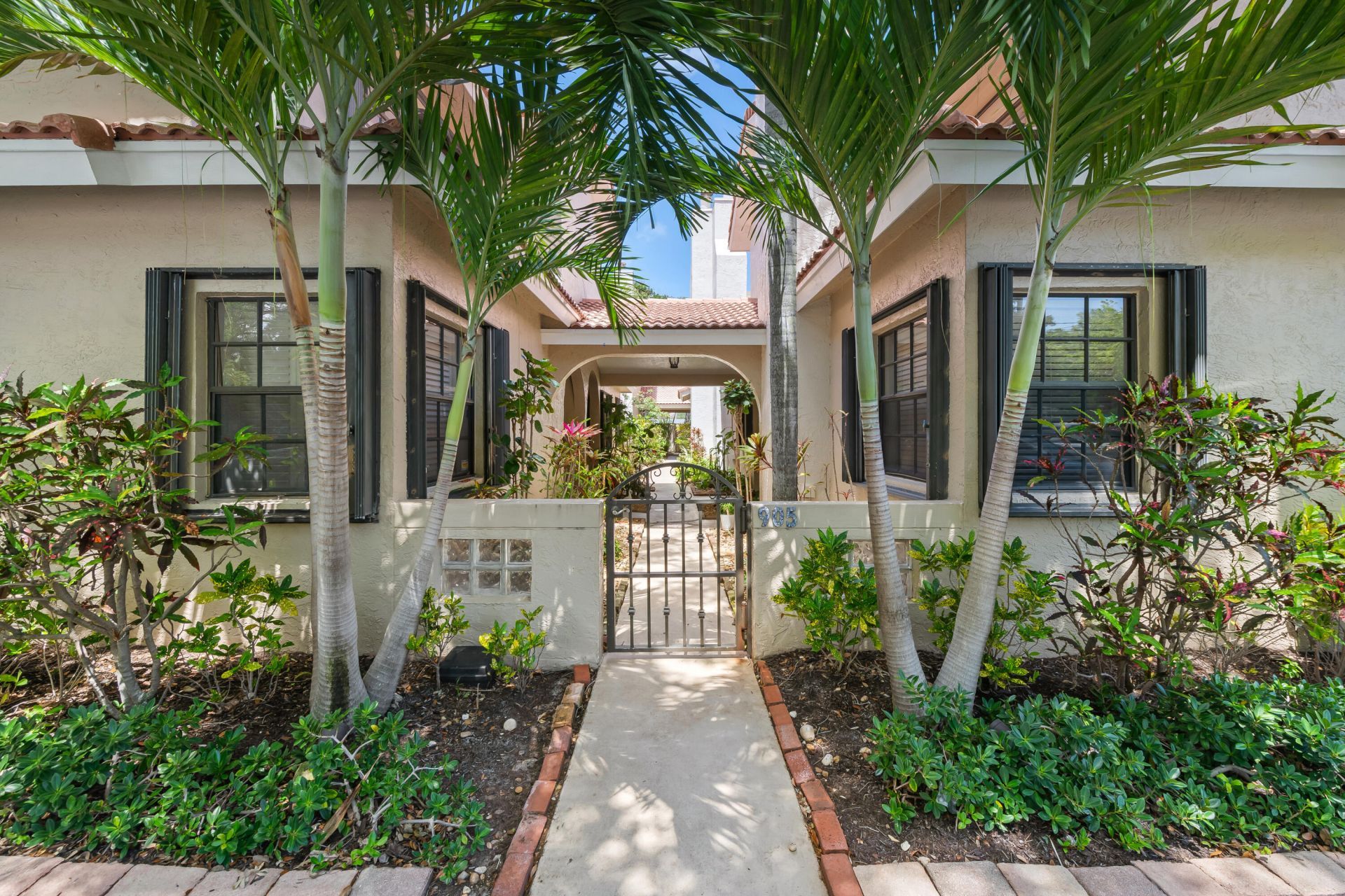 905 SE 12th Court, Unit 15, Fort Lauderdale, FL 33316 Photo