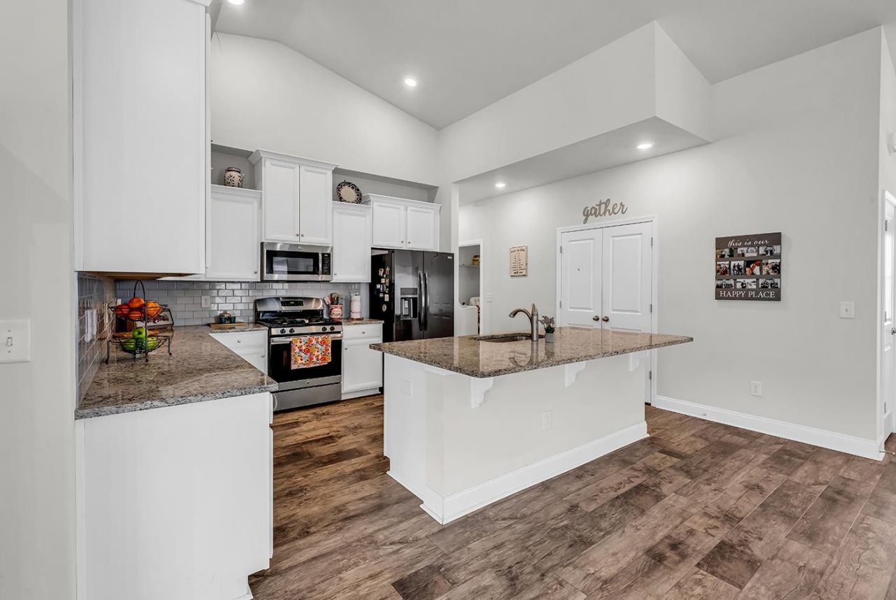 1207 Ficus Dr. Photo 15