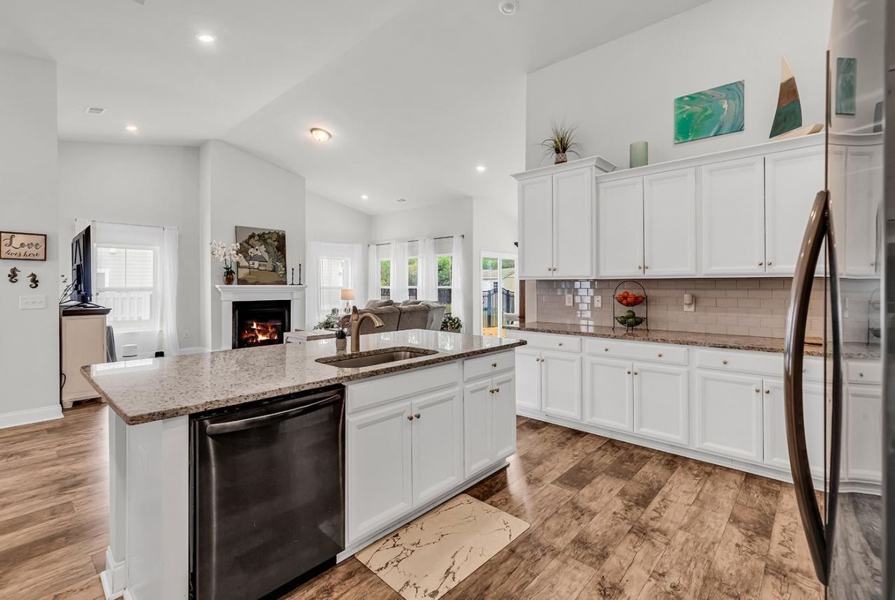 1207 Ficus Dr. Photo 18