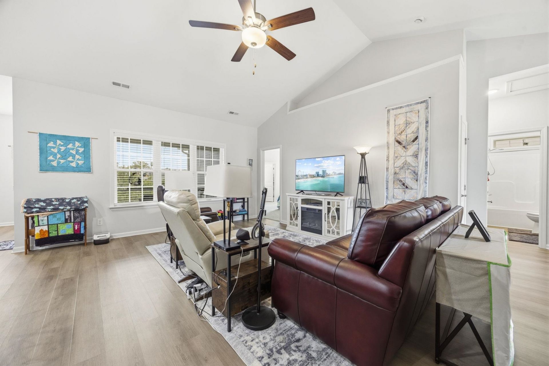 1008 Cypress Shoal Dr. Photo 8