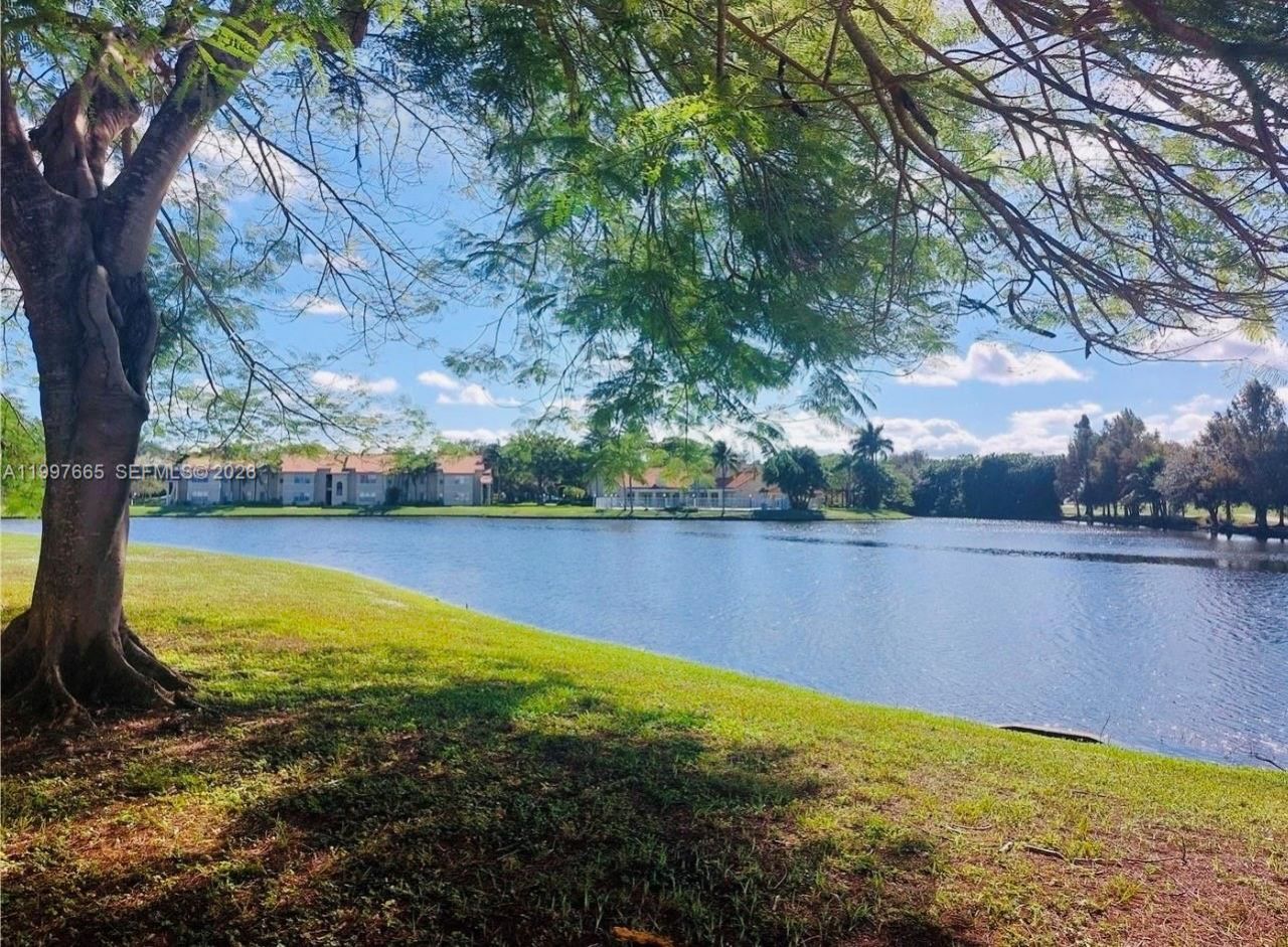 12620 Vista Isles Dr, Unit 1027, Sunrise, FL 33325 Photo