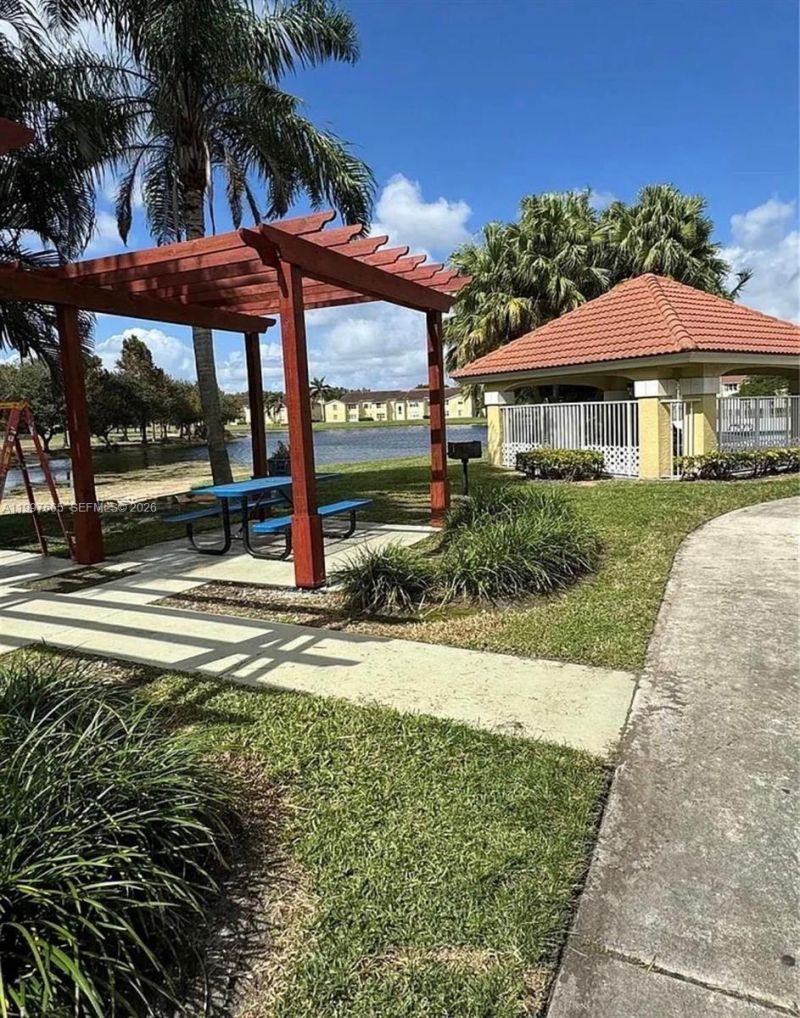 12620 Vista Isles Dr, Unit 1027, Sunrise, FL 33325 Photo