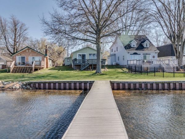 2001 Fern Beach, Battle Creek, MI 49014