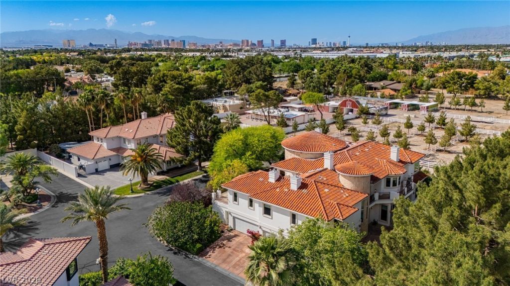 3495 Pama Lane, Las Vegas, NV 89120