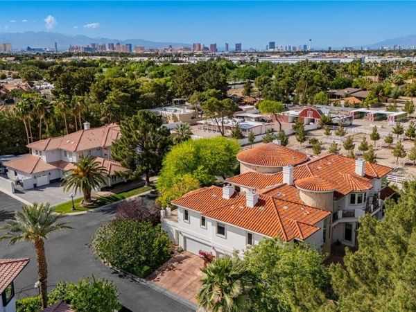 3495 Pama Lane, Las Vegas, NV 89120