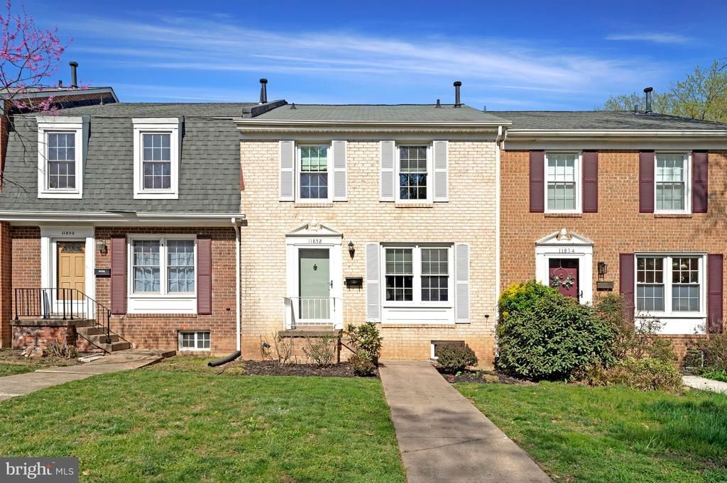 11852 Saint Trinians Court, Reston, VA 20191 Main Photo