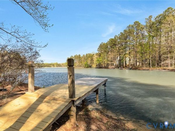 1012 Lake Heritage Drive , Ruther Glen, VA 22546