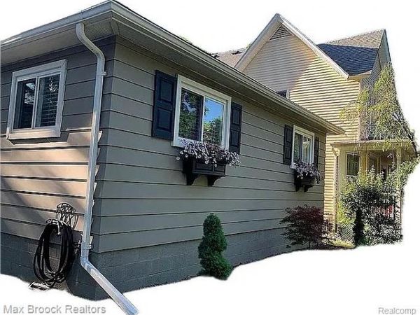 252 N Harvey Street, Plymouth, MI 48170