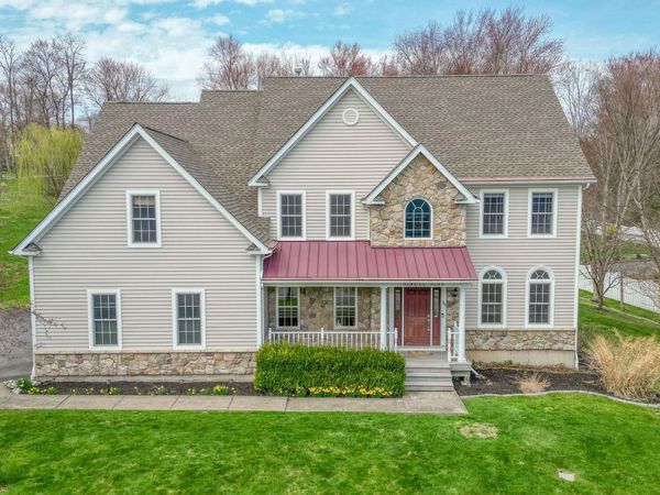 99 Country Club Road, Hopewell Junction, NY 12533