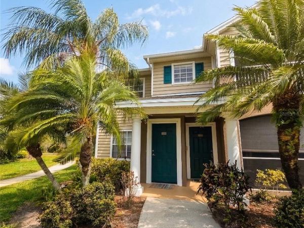 8905 MANOR LOOP , Unit 205, LAKEWOOD RANCH, FL 34202