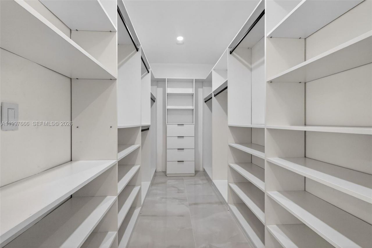 607 Layne Blvd , Hallandale Beach, FL 33009 Photo