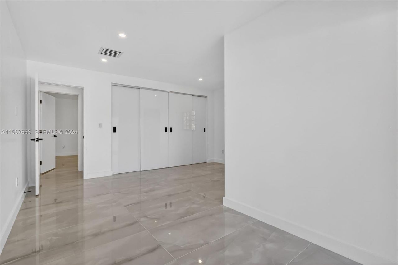 607 Layne Blvd , Hallandale Beach, FL 33009 Photo