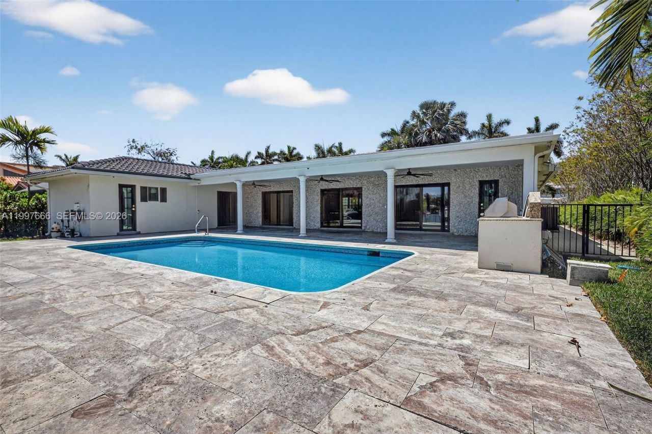 607 Layne Blvd , Hallandale Beach, FL 33009 Photo