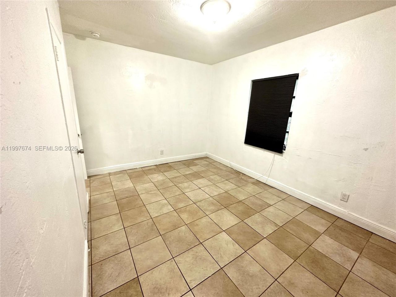 1941 NE 157th Ter , North Miami Beach, FL 33162 Photo