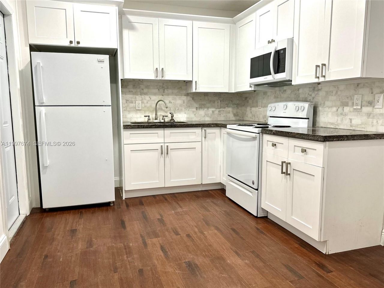 1941 NE 157th Ter , North Miami Beach, FL 33162 Photo