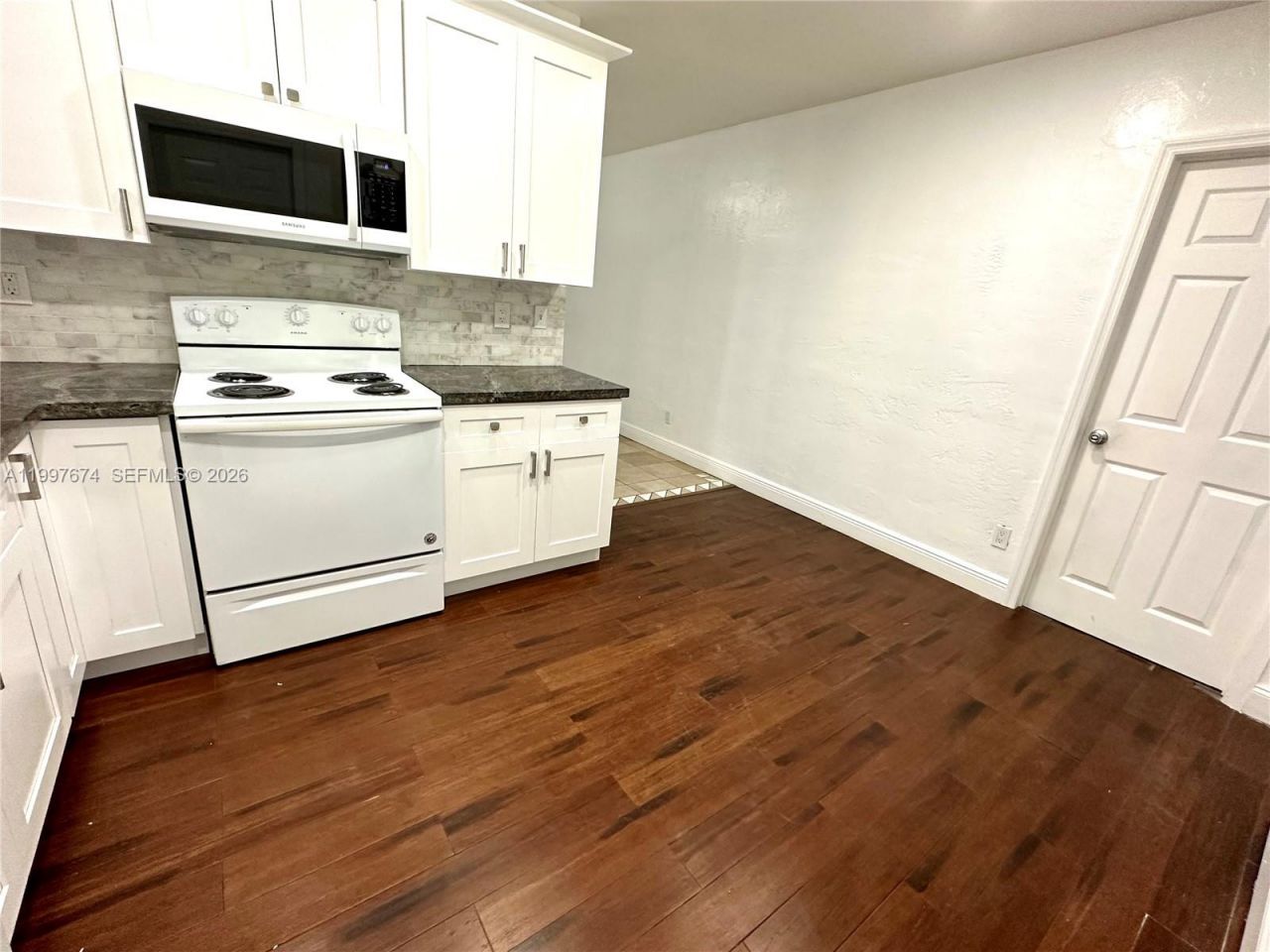 1941 NE 157th Ter , North Miami Beach, FL 33162 Photo