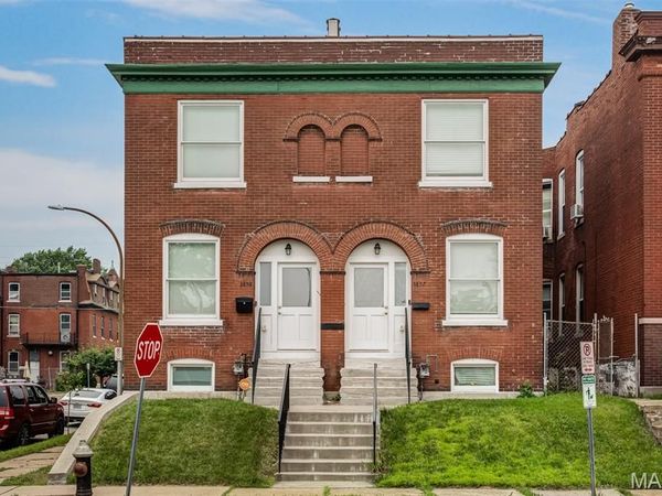 3857 Virginia Avenue , St Louis, MO 63118