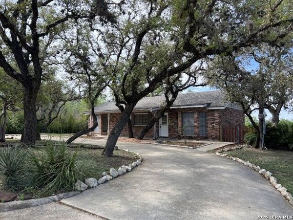 10267 Mount Crosby, San Antonio, TX 78251