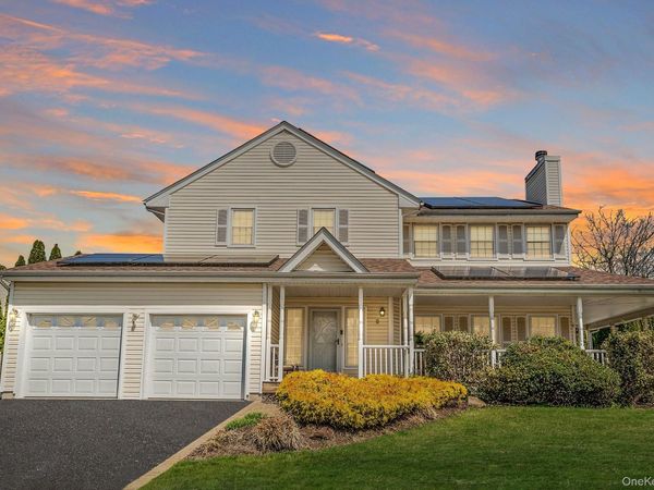 5 Province Drive , South Setauket, NY 11720