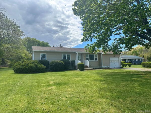 16400 County Road 48, Cutchogue, NY 11935