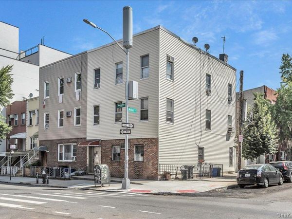 382 Manhattan Avenue , Brooklyn, NY 11211