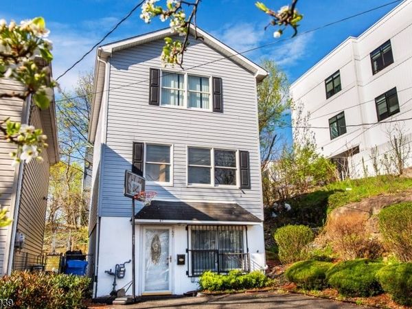 67 Cliff St, Paterson, NJ 07522