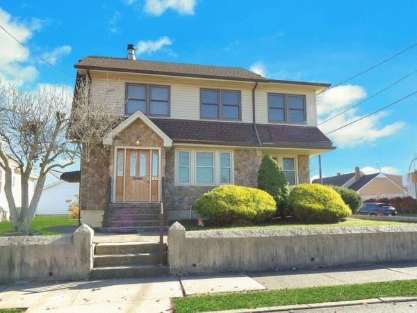 80 Garfield Pl, Totowa, NJ 07512