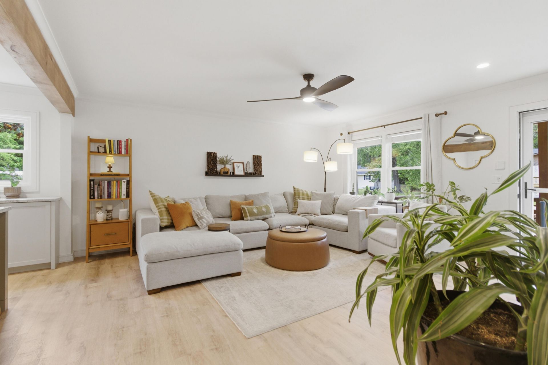 3623 Marshfield Road Photo 11