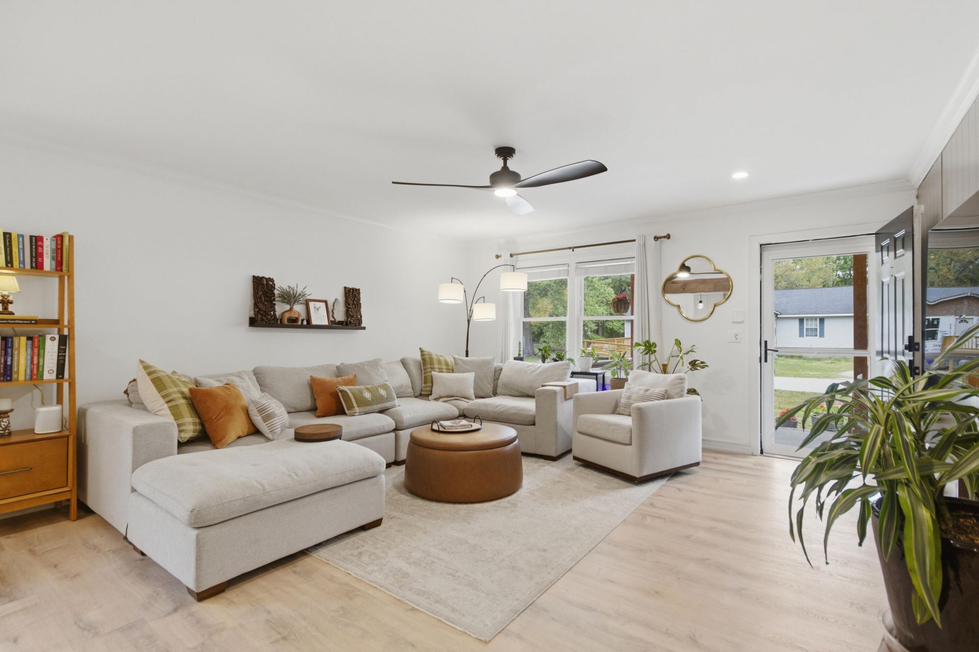 3623 Marshfield Road Photo 9