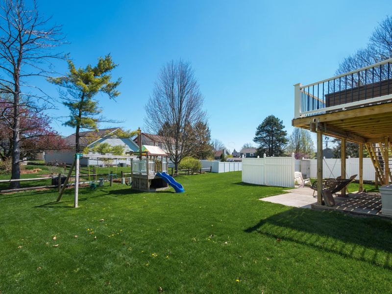 4794 Augustus Court, Hilliard, OH 43026 Photo 2