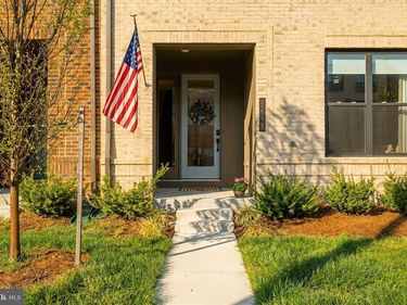 42338 NELSONVILLE TERRACE, BRAMBLETON, VA 20148