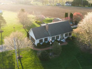 13729 CROSS ROADS AVENUE, FELTON, PA 17322