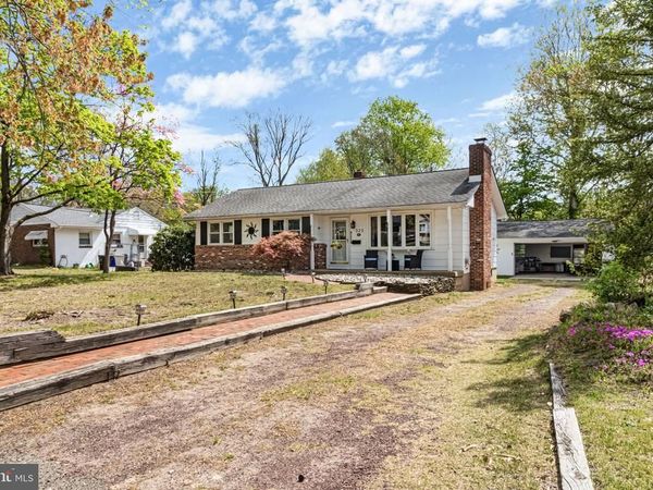 323 CHESTNUT AVENUE, LINDENWOLD, NJ 08021