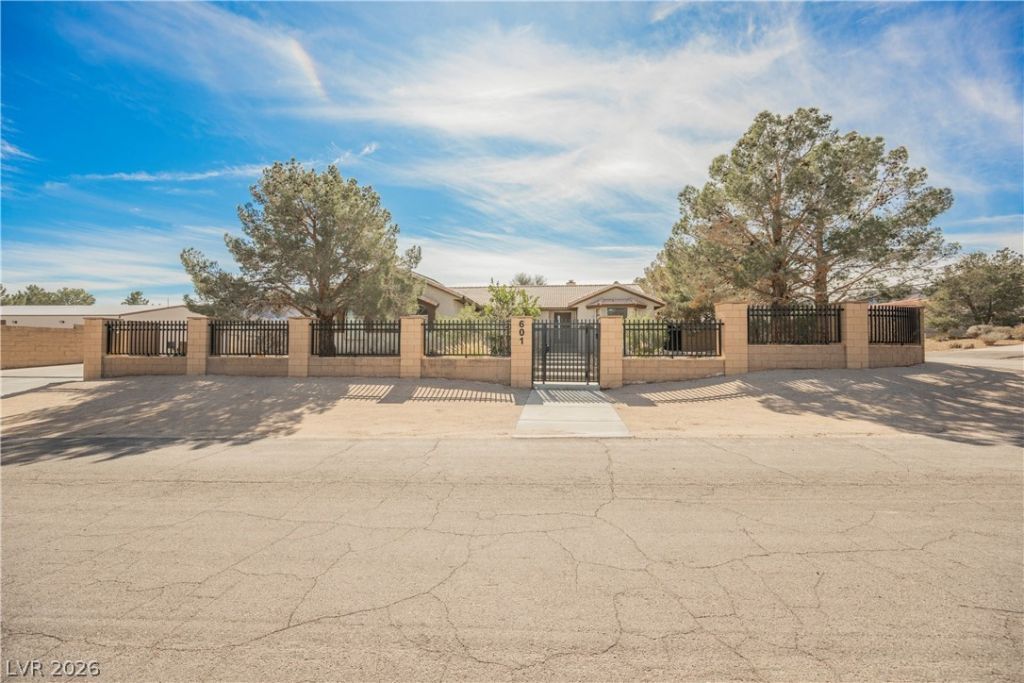 601 Sandy Drive, Henderson, NV 89002