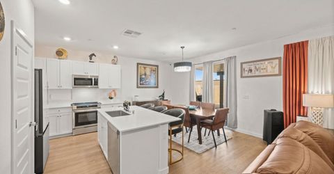 8488 Anker Way, Elk Grove, CA 95757 Photo