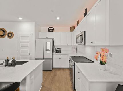 8488 Anker Way, Elk Grove, CA 95757 Photo