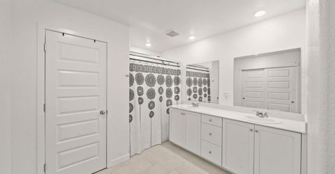 8488 Anker Way, Elk Grove, CA 95757 Photo