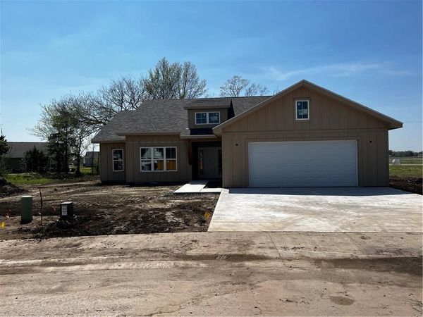 609 W Catalpa Street, Independence, KS 67301