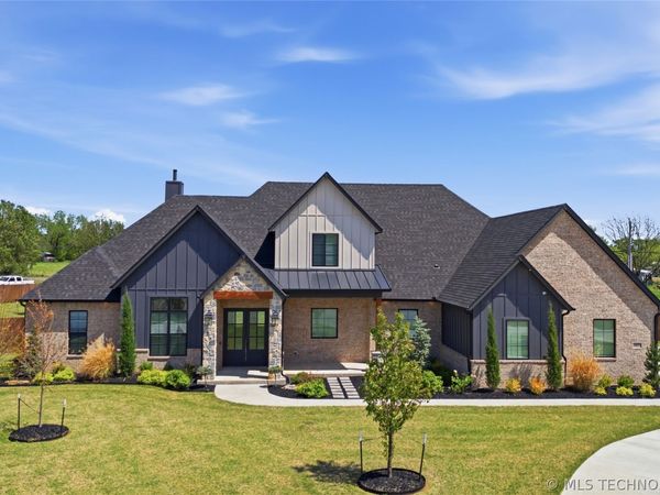 16011 E 106th Place N, Owasso, OK 74055