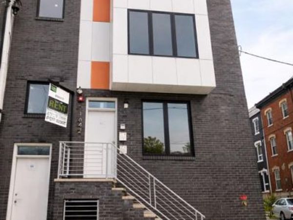 1642 CAMBRIDGE STREET, PHILADELPHIA, PA 19130