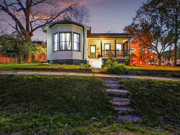 306 Pine Avenue, South Pittsburg, TN 37380