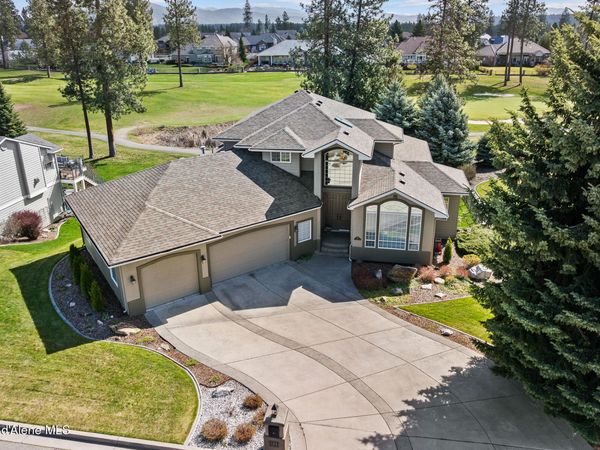 744 N Dundee DR, Post Falls, ID 83854