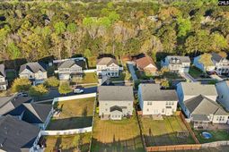 177 Baysdale Drive photo 4