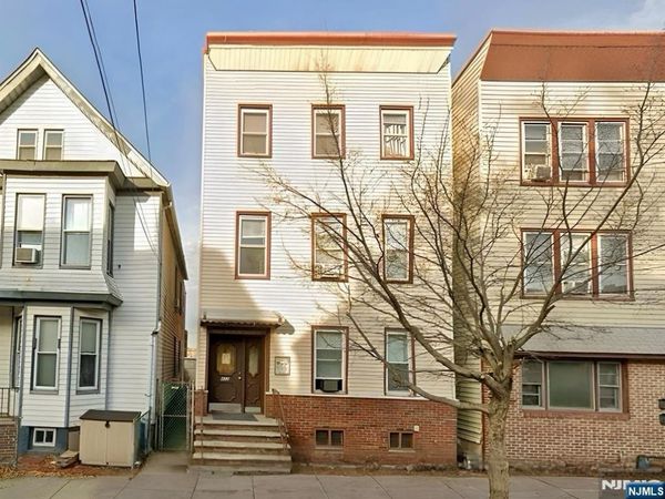 422 John Street 1, EAST NEWARK, NJ 07029