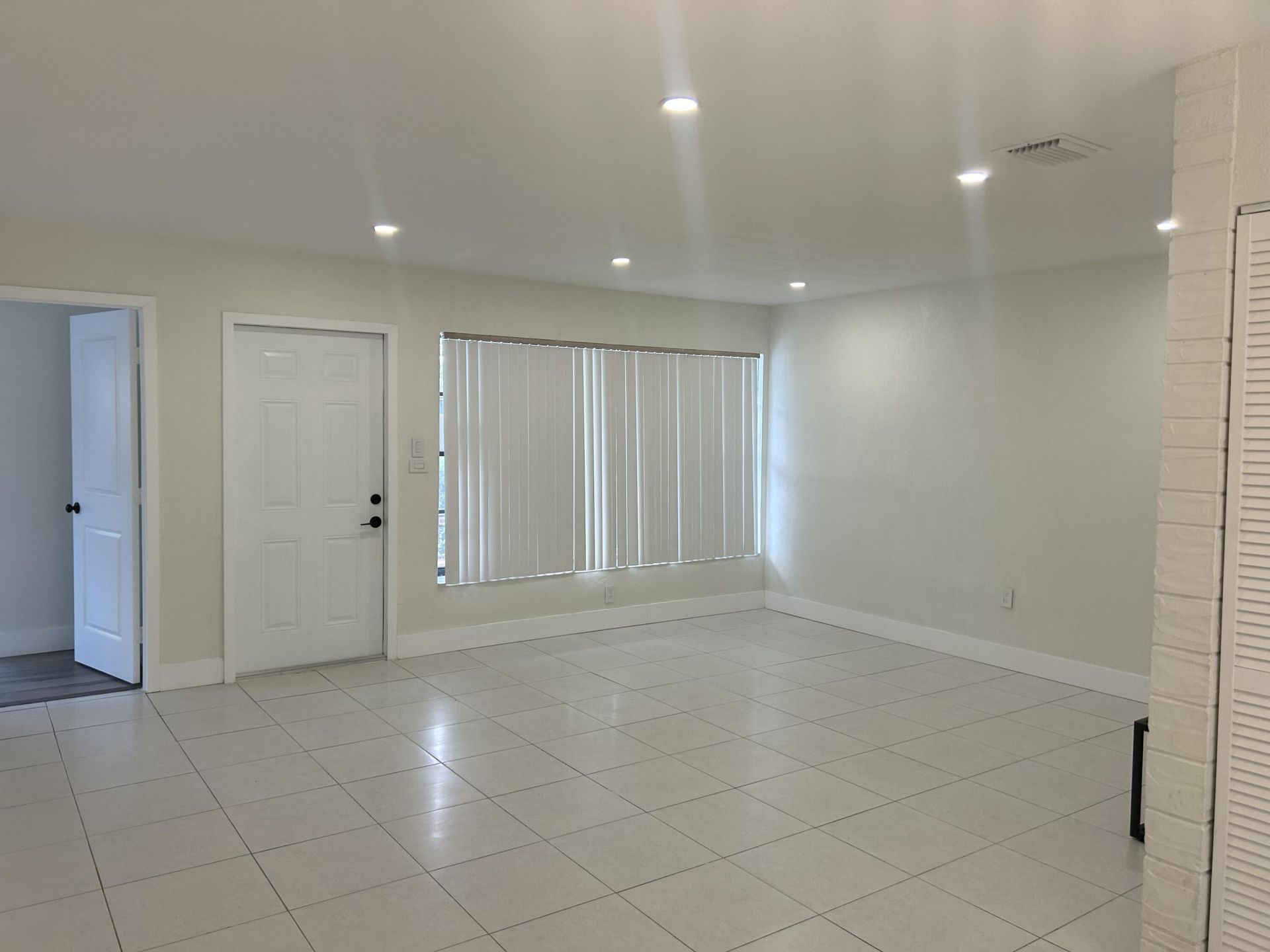 3631 NW 7th Street, Lauderhill, FL 33311 Photo